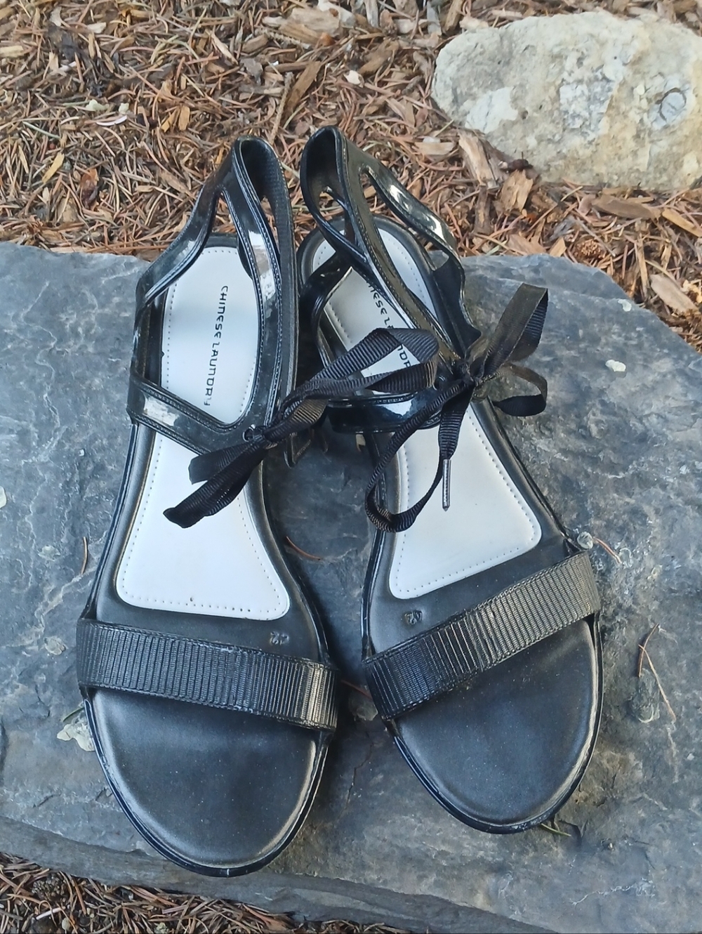 Sandals Chinese Laundry Women Size 11